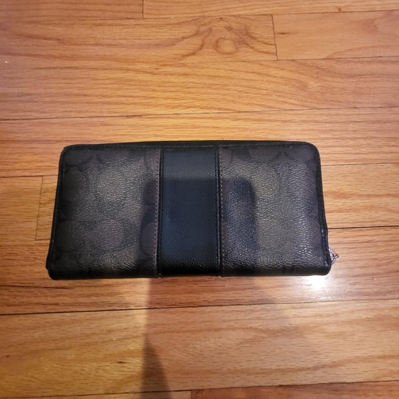Coach Black Zip-Around Wallet - Picture 2 of 5